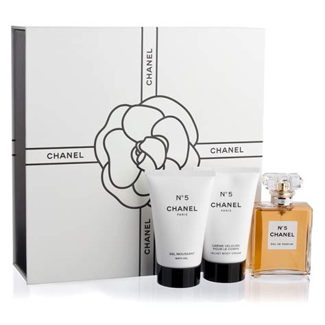 chanel fragrance gift with purchase|chanel perfume with free gift.